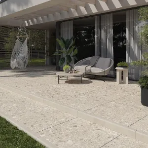 Obrazek Płytka tarasowa Terrazzo Stone Warm Beige 20 mm 59,3/59,3 Rekt.